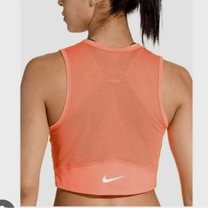 Nike Miler crop top